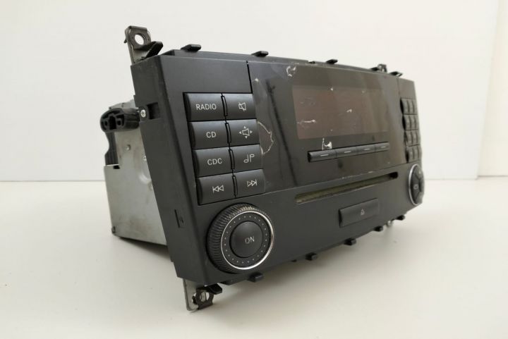 Radio CD player A2038705089 Mercedes-Benz C-Class W203
