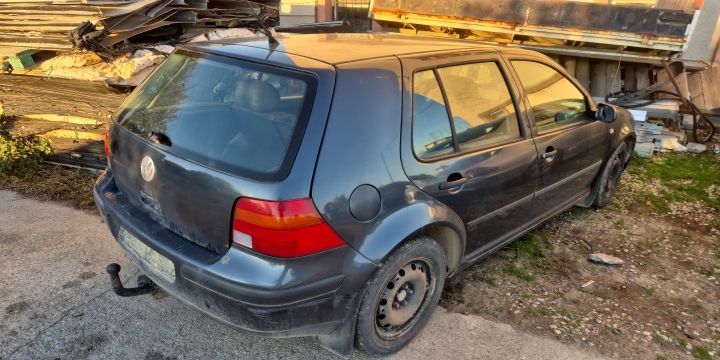 Furtun apa 1J0122073AJ Volkswagen VW Golf a 4-a generatie