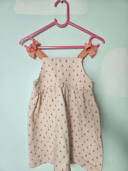 Rochita Zara 3-4 ani (104 cm)