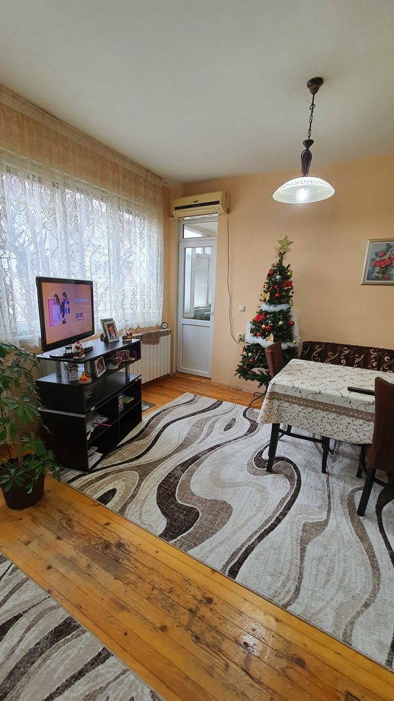 Продава се Тристаен апартамент в Асеновград - 105 кв.м за 981 €/кв.м - Снимка #6