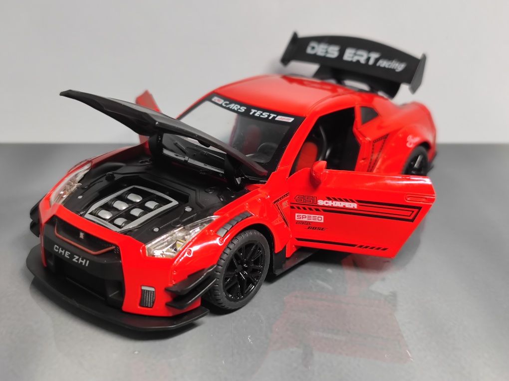 Nissan GTR R35 железная машинка модель 1:24 - Доставка