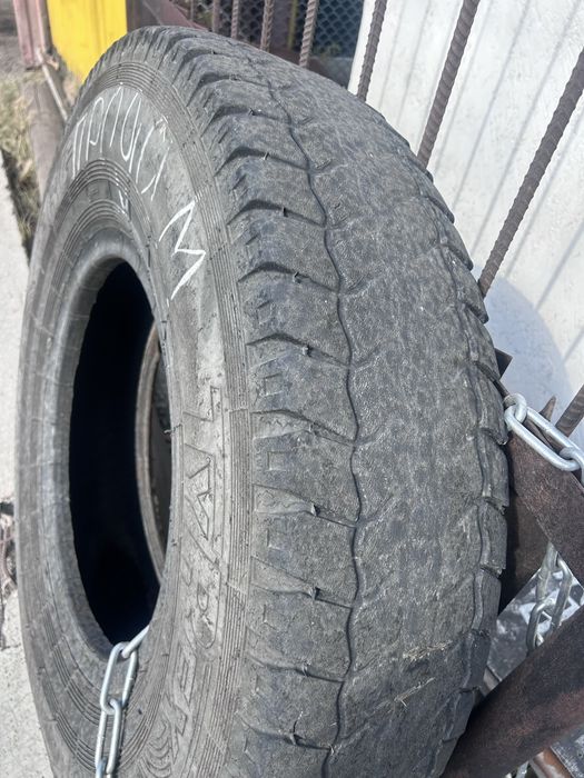 Автошины Б/у 10.00 R20