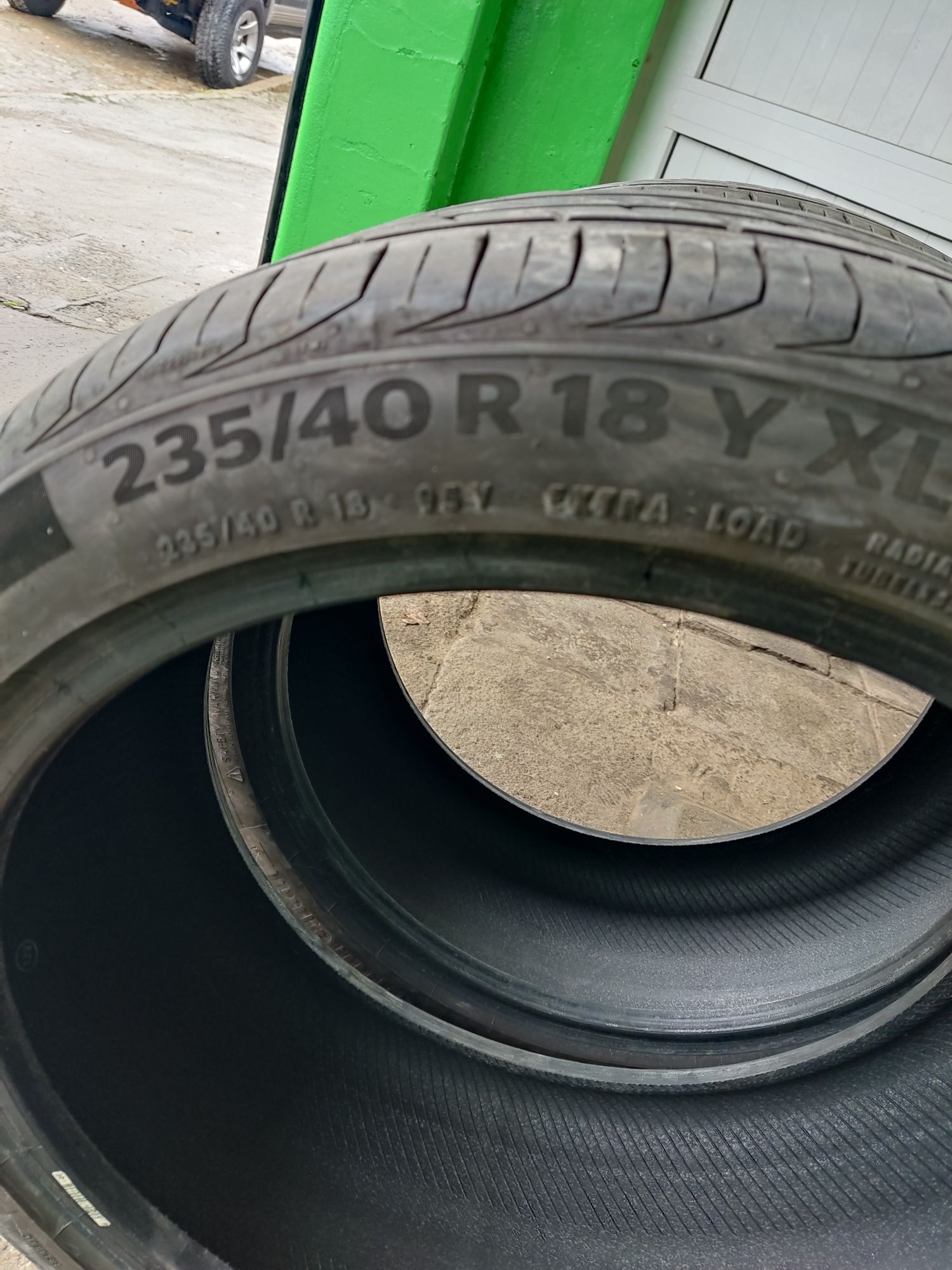 Гуми 235 40 18 continental
