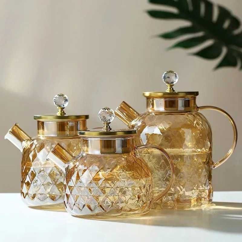 стеклянный чайник разных размеров