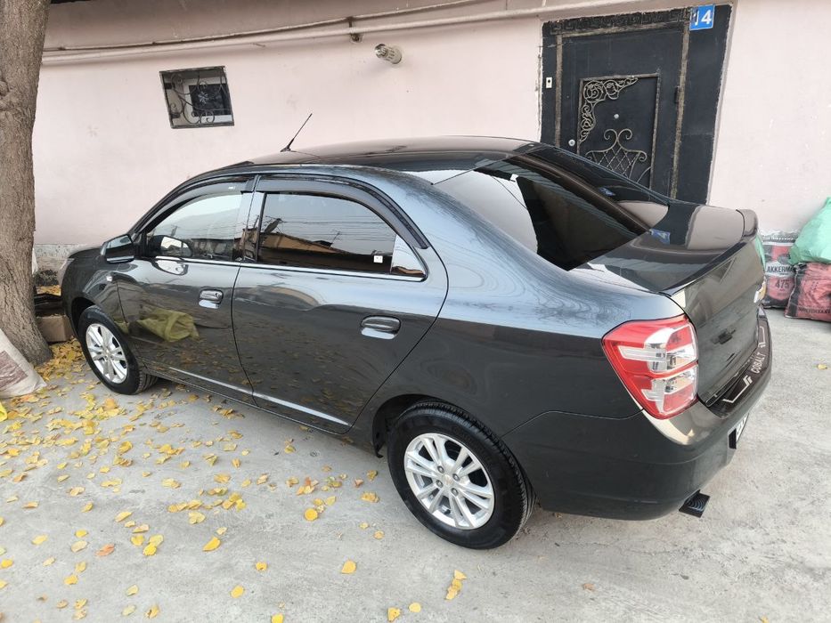 Продам свой автомобиль кобальт