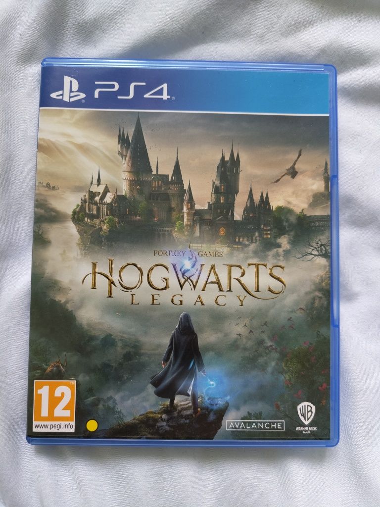 Hogwarts Legacy за PS4 + кодове за отключване на допълнителни бонуси