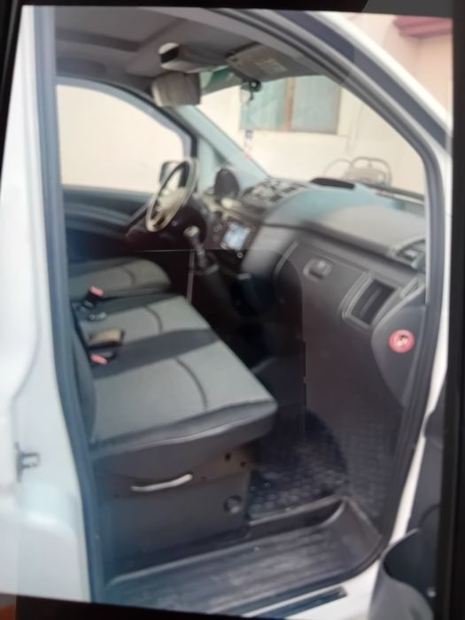 Mercedes Benz vito 8+1 long