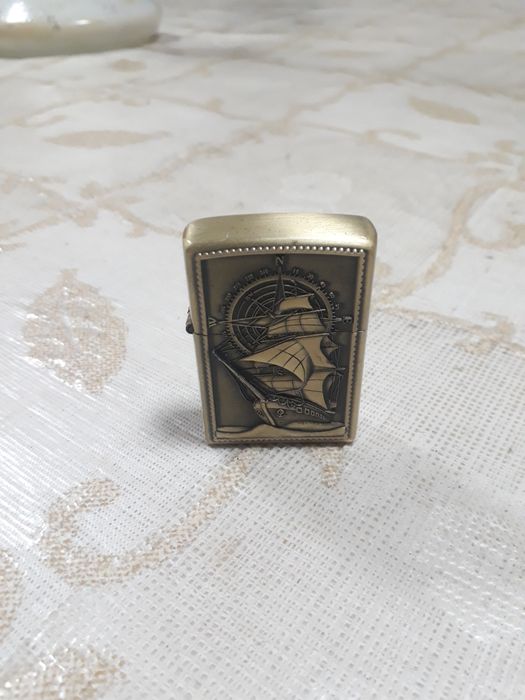 Бензиновый Зажигалка