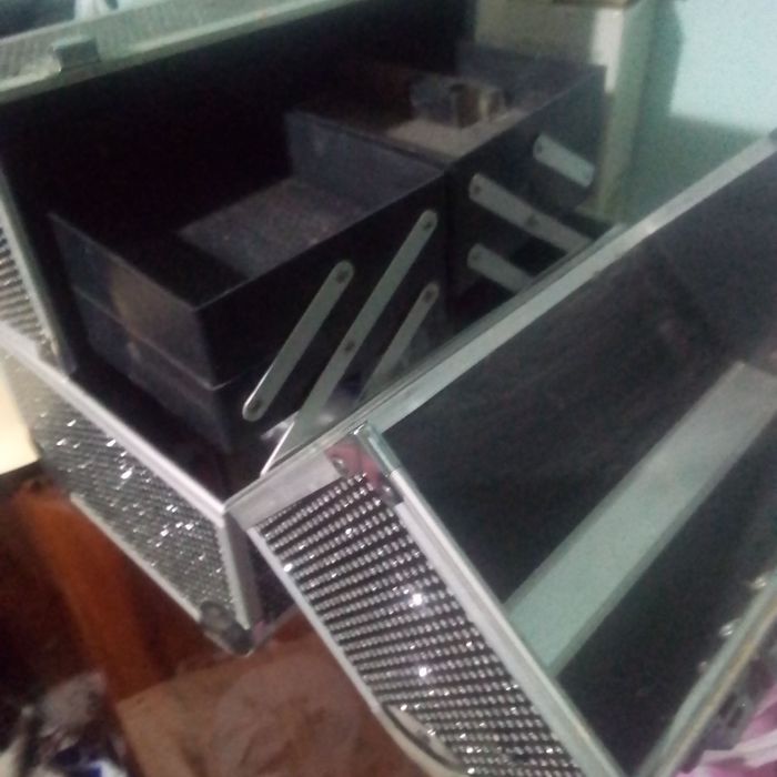 женская сумка сотилади