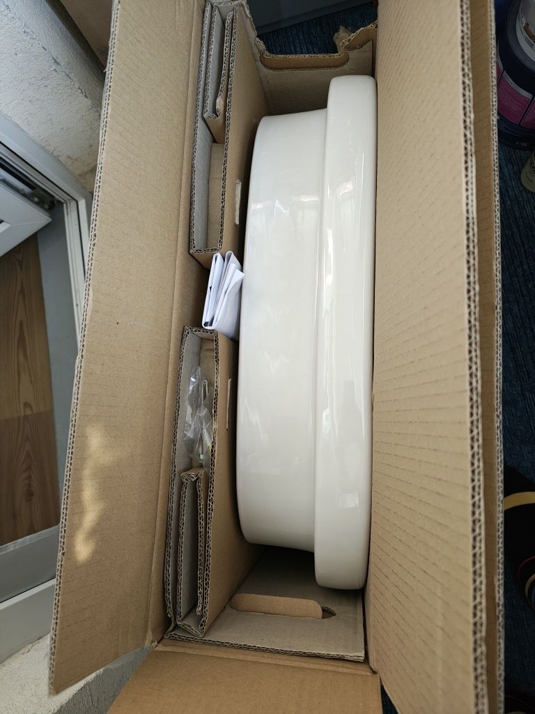 Vand Lavoar Grohe Euro Ceramic, montare pe blat, 600 x 480, alb - NOU