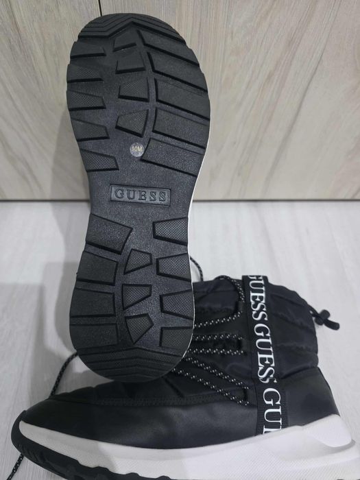 Апрески Guess Winter Puffy Ankle Boots size 8