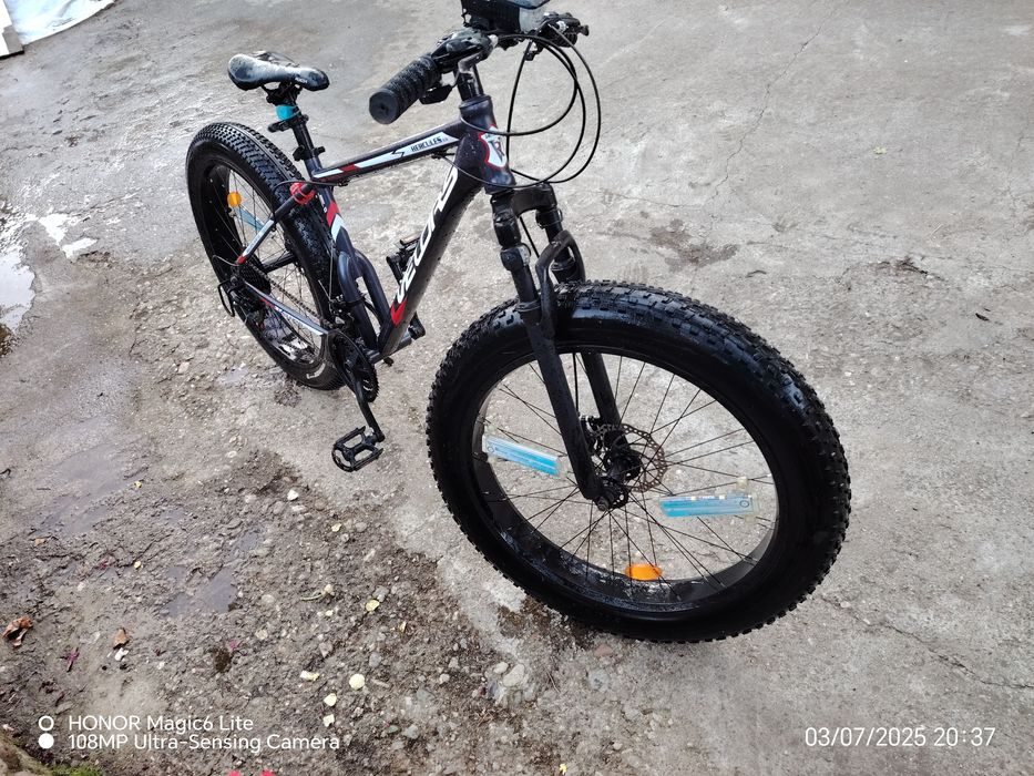 Vând bicicletă nouă