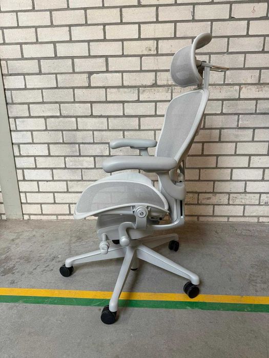 Showroommodel Herman Miller Aeron Remastered Mineral (Atlas Headrest)