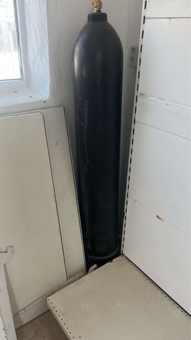 продам газ балон, полный