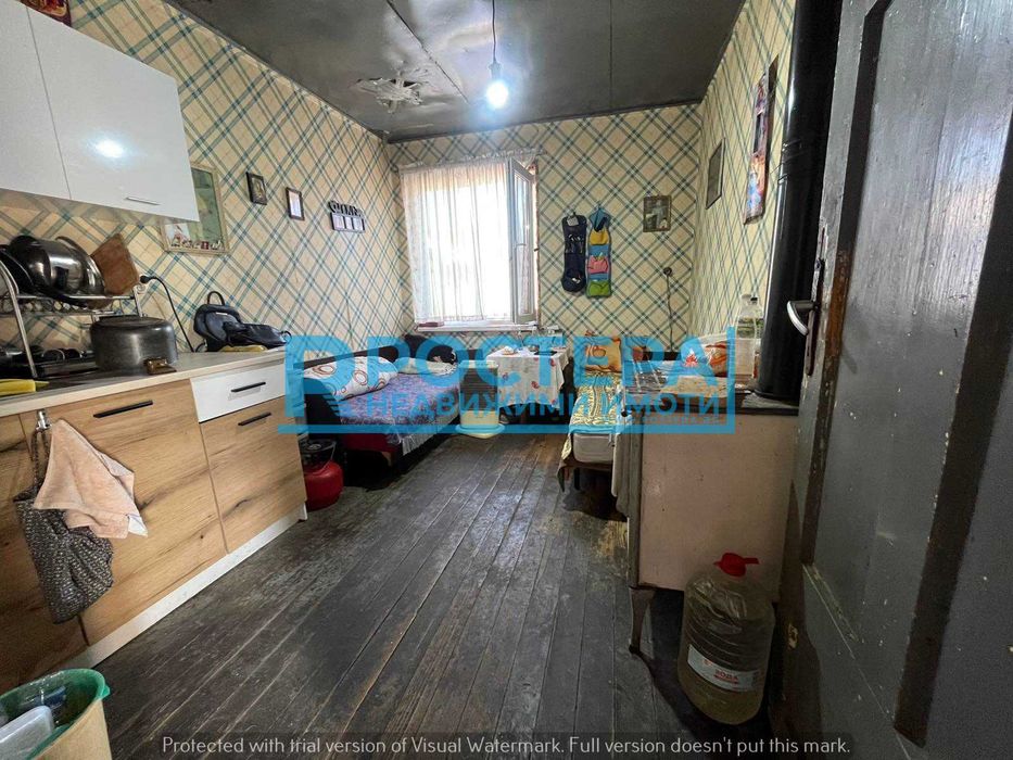 Продава се Къща в с. Пресиян, Област Търговище - 160 кв.м за 166 €/кв.м - Снимка #8