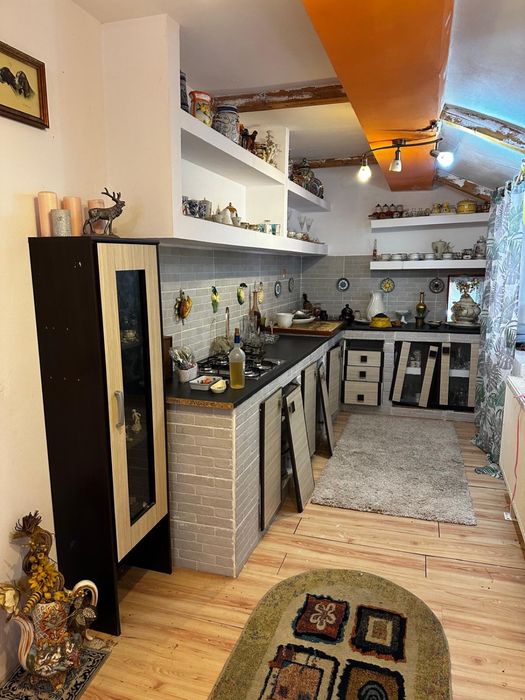 Casa de vanzare