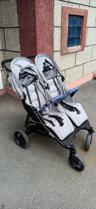 Продам коляску для двойни
