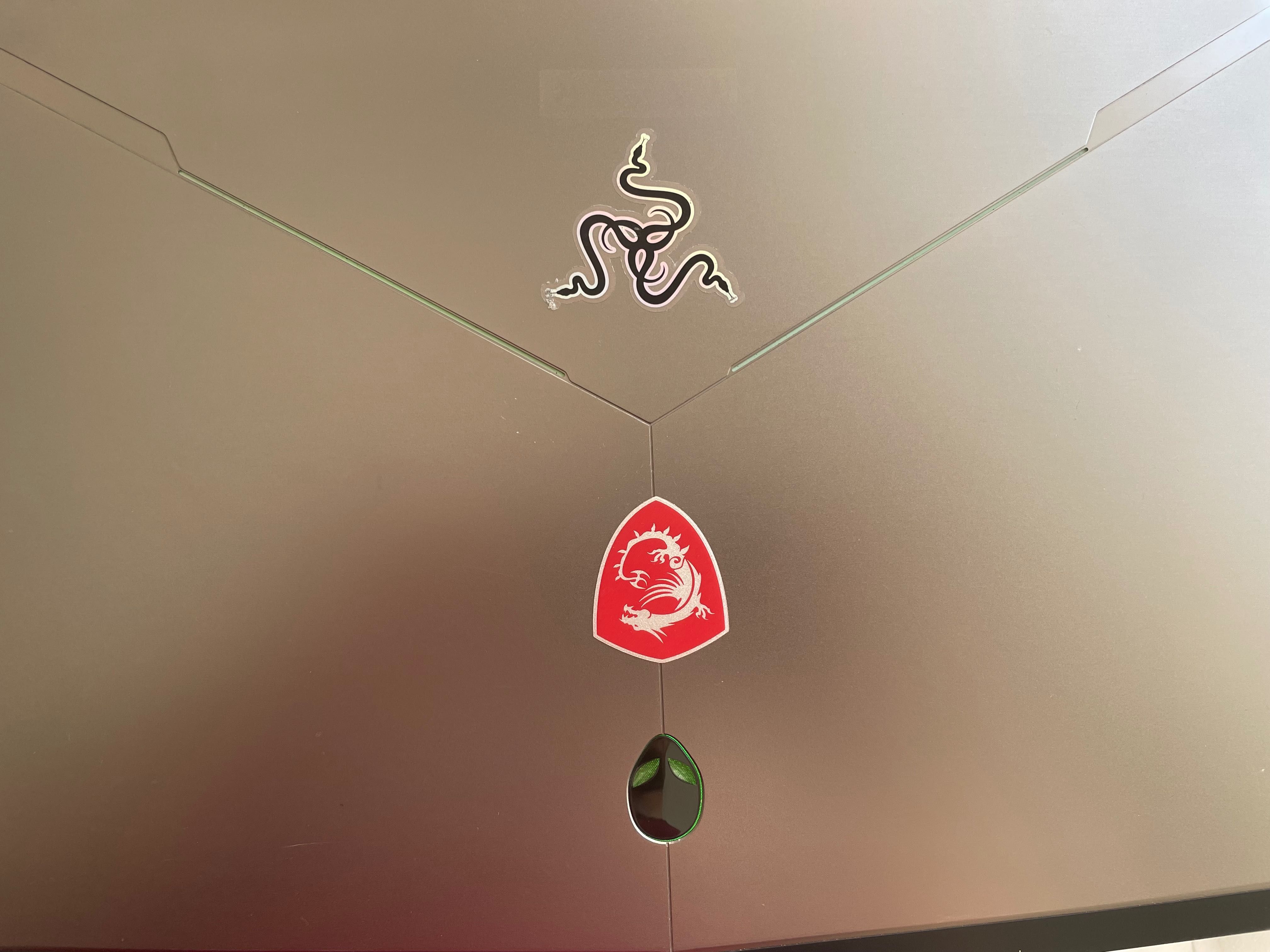 Гейминг лаптоп Alienware i7,16 ram, топ състояние, с кутия и 2 зарядни