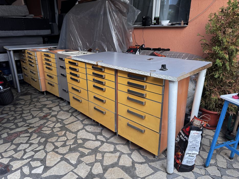 Rafturi , birouri tip banc de lucru , sertare , noptiere