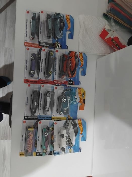 Hot wheels колички