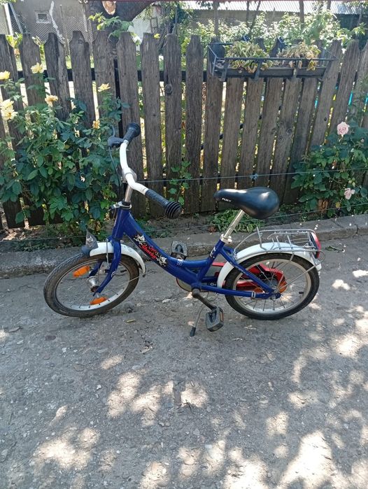 Bicicletă copii șapte-zece ani