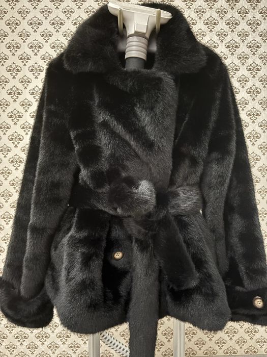 Продам эко шубу б/у.