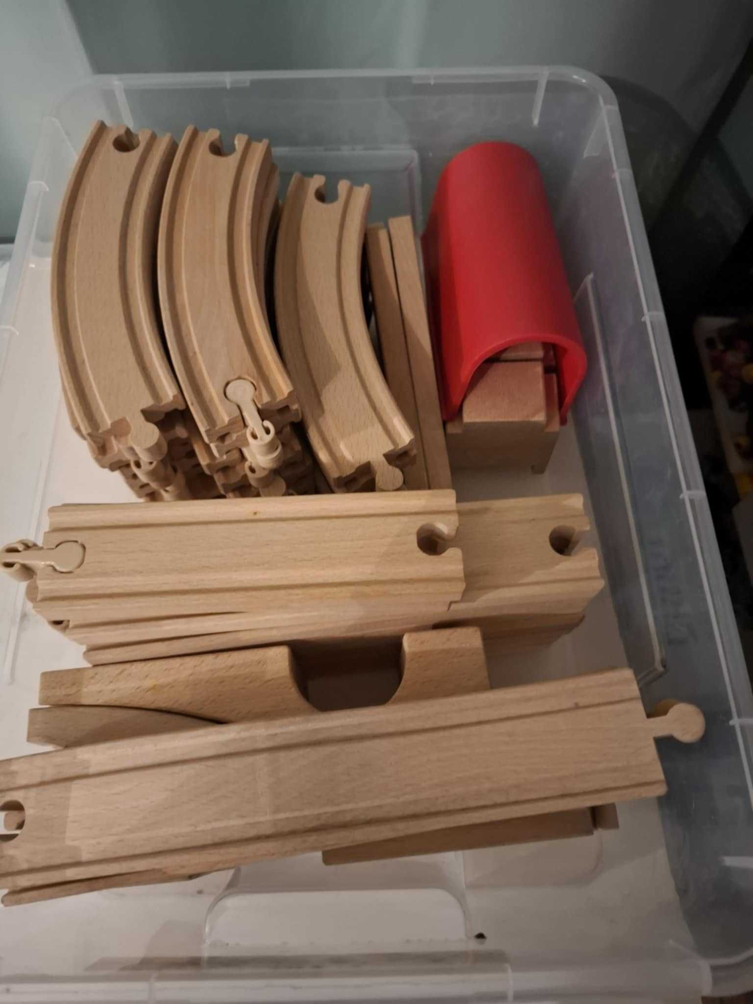 Дървено влакче с релси – IKEA + 24 вагончета + Thomas & Friends