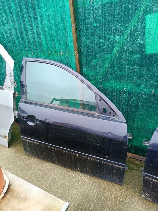 Ușa portieră Ford Mondeo mk3 2004