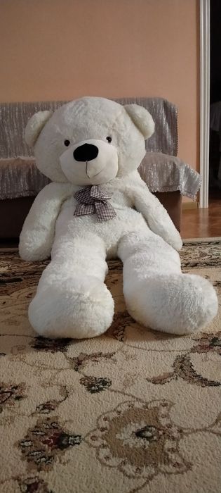 Медведь плюшевый