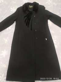 Классическое кашемировые чёрное пальто