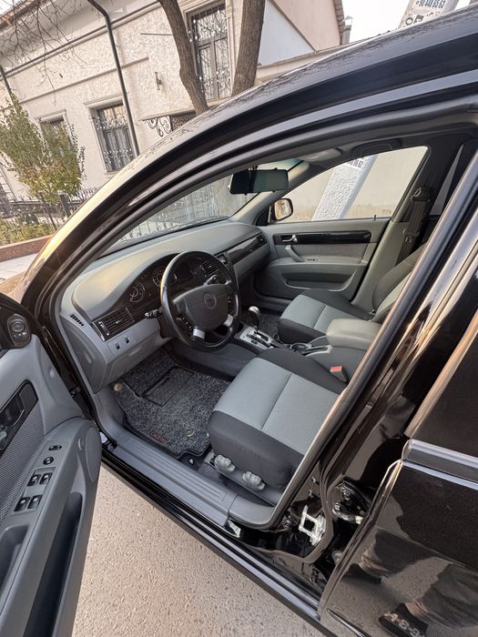 Gentra sotiladi qora 2021 avtomat karobka