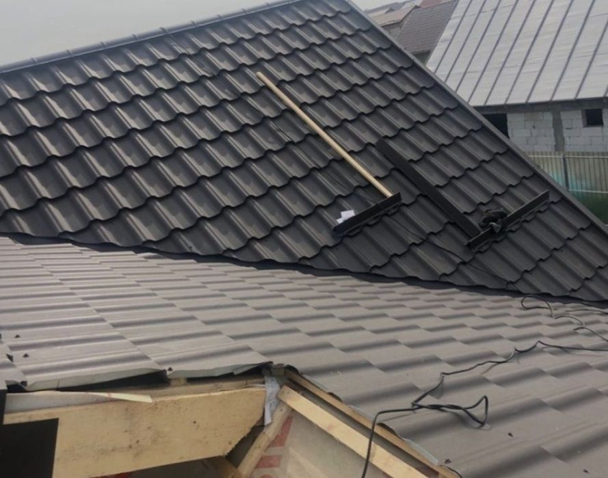 Firma de montaj acoperisuri modificari si mici reparati etc.