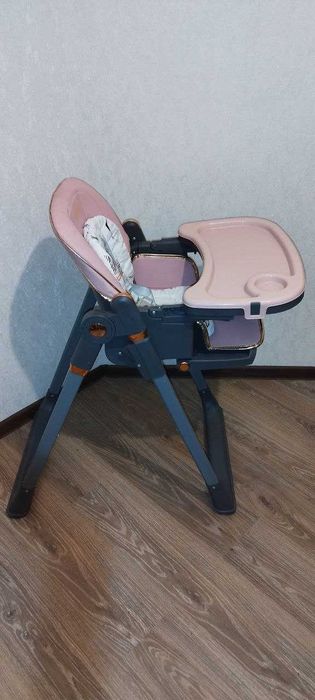 Продается детский стульчик для кормления Kidilo