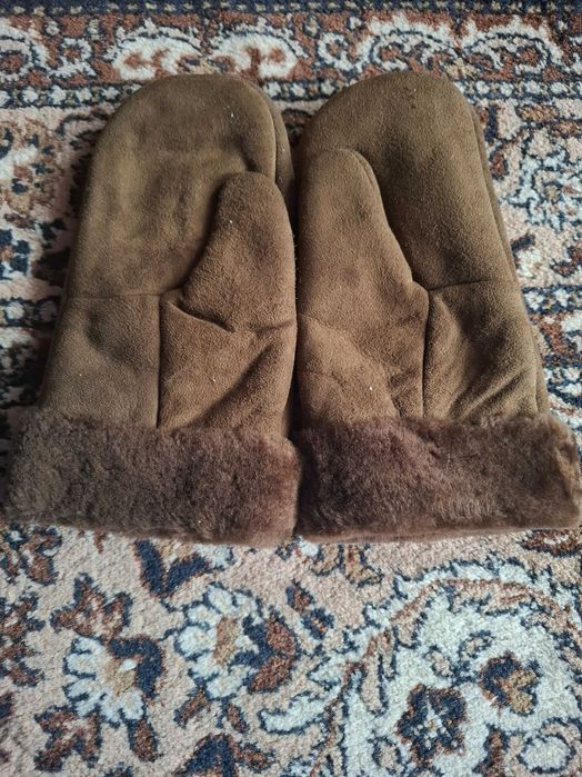 Manusi de blana naturala