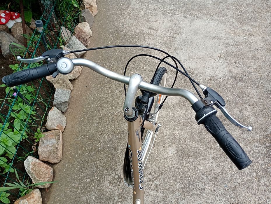 Bicicletă damă CONWAY,roti 26,cu 3 vit ,frână picior !