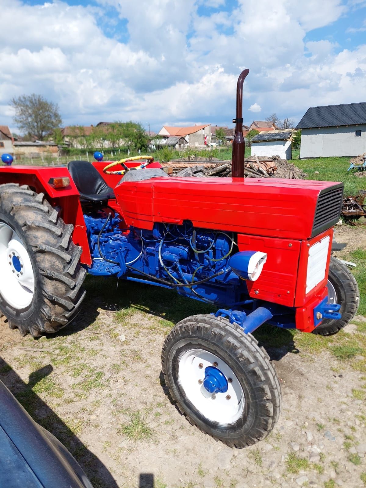 Tractor Universal UTB 550