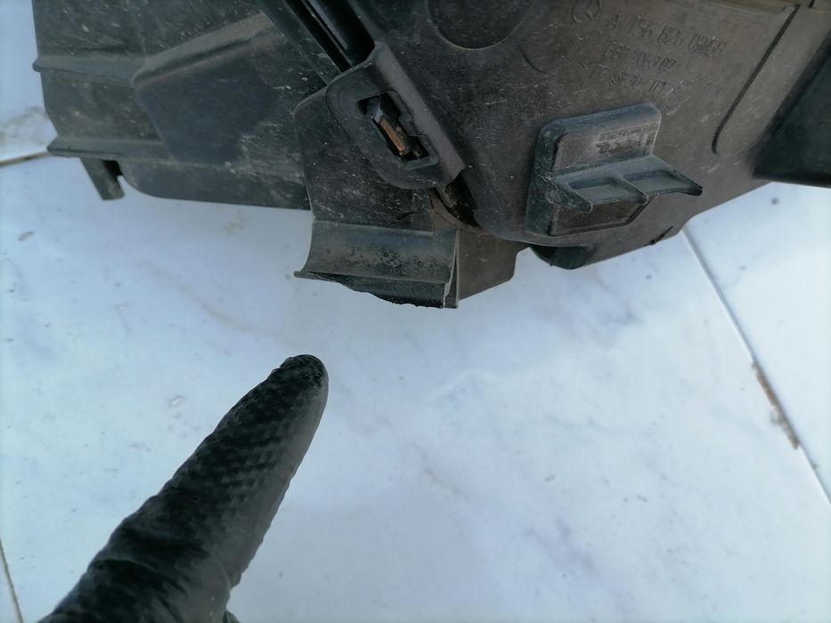 Far dreapta Bi-Xenon Mercedes GLA A156 X156