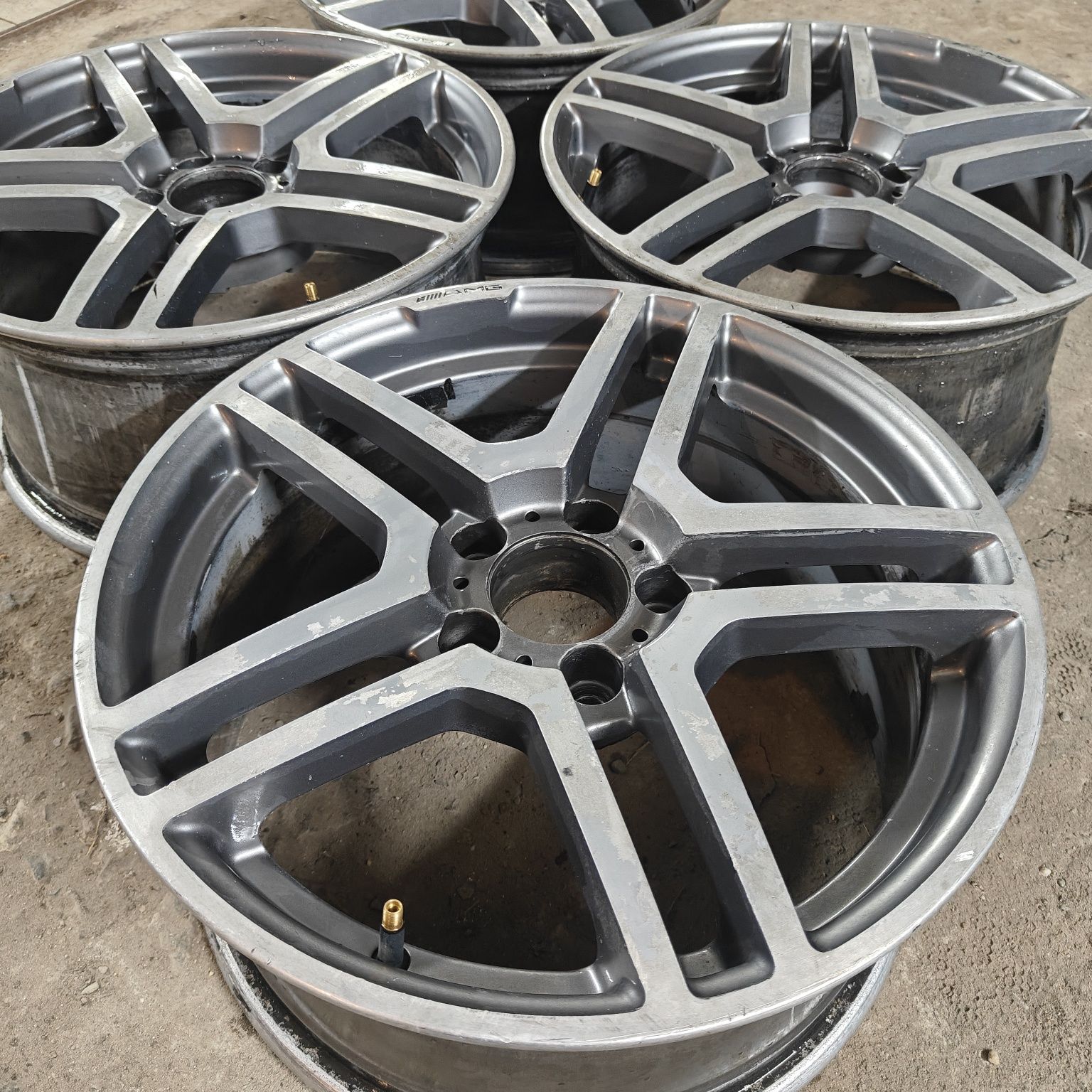 R17 PCD 5* 112 Комплект оригинальных легкосплавных дисков