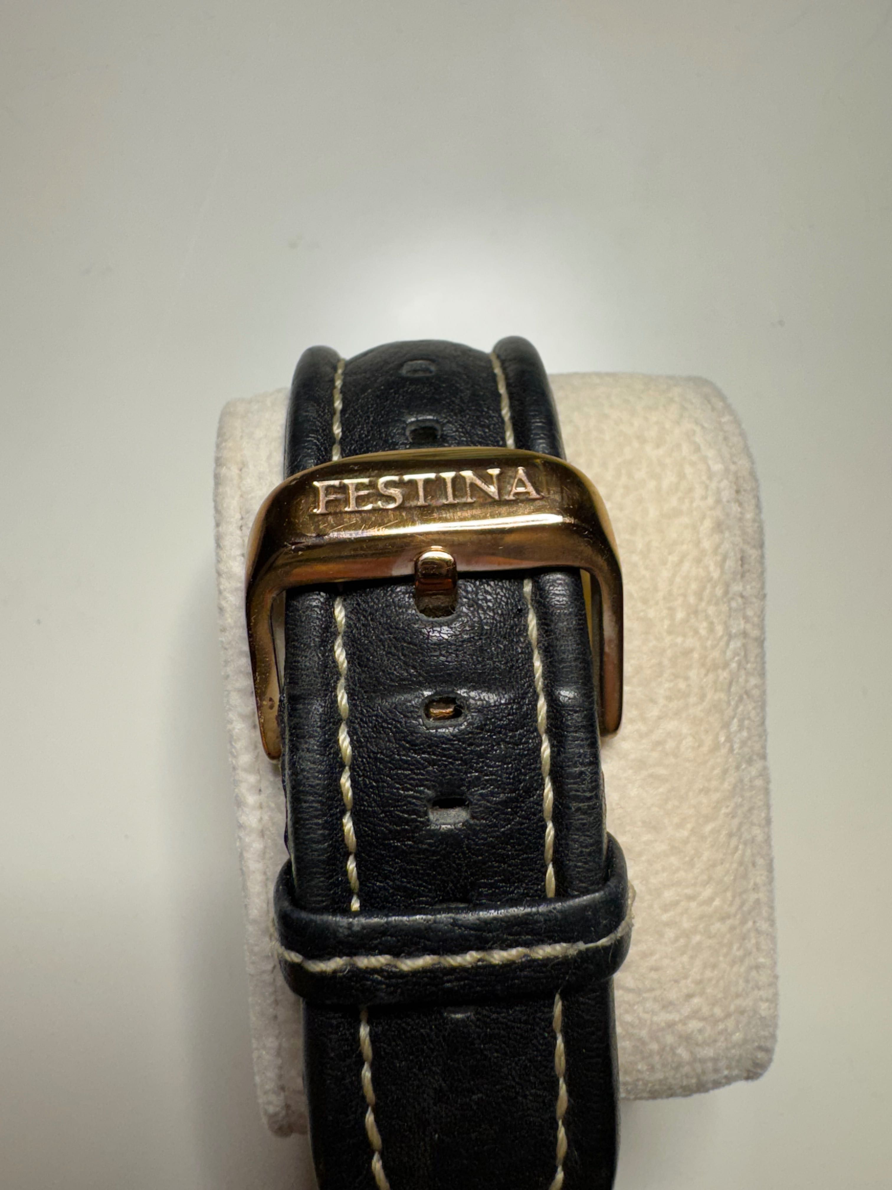 Часовник Festina
