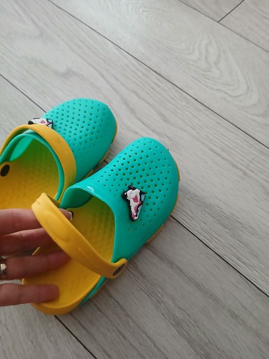 Slapi copii tip crocs