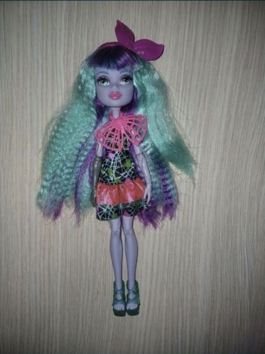 papusa monster high
