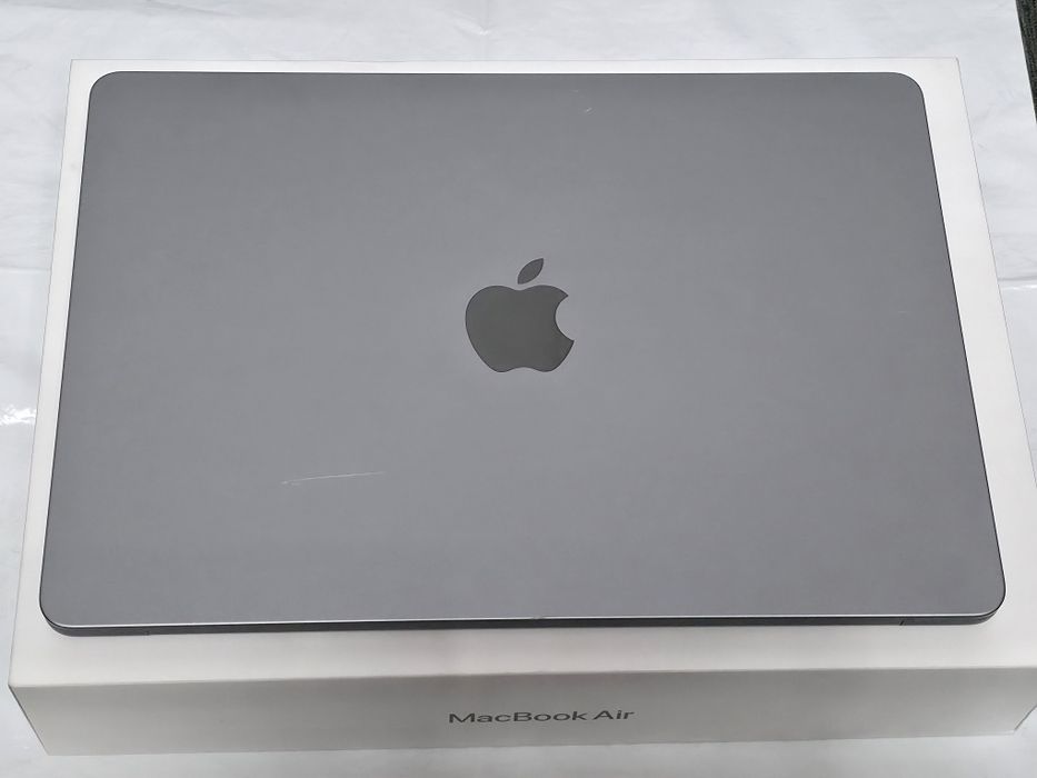 256GB MacBook Air 13" m3 Гаранция EMAG 2026г. Space Gray | Сив