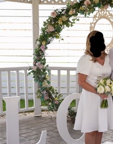 Rochie alba pt gravide