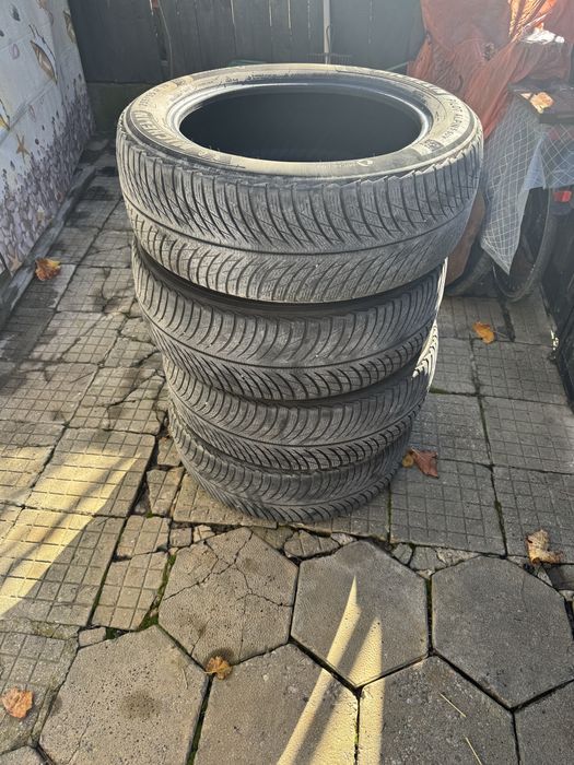 Зимни гуми Michelin Alpin 235/55/19 dot 26/22
