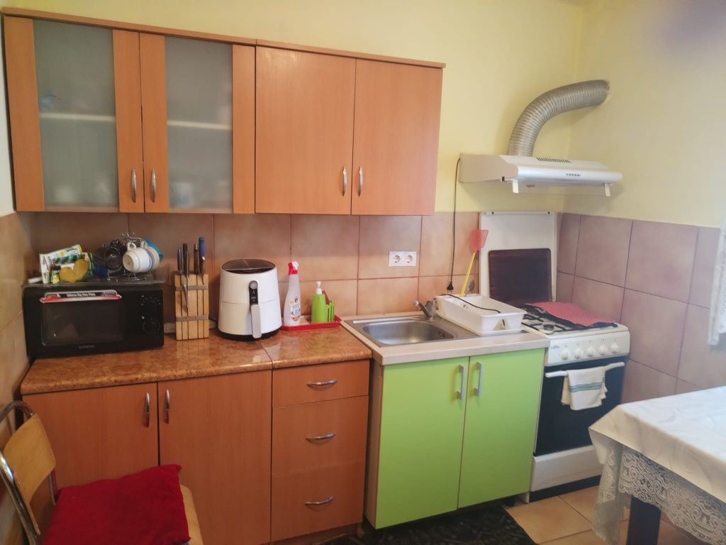 Vând apartament Câmpul albinelor (Santoma)