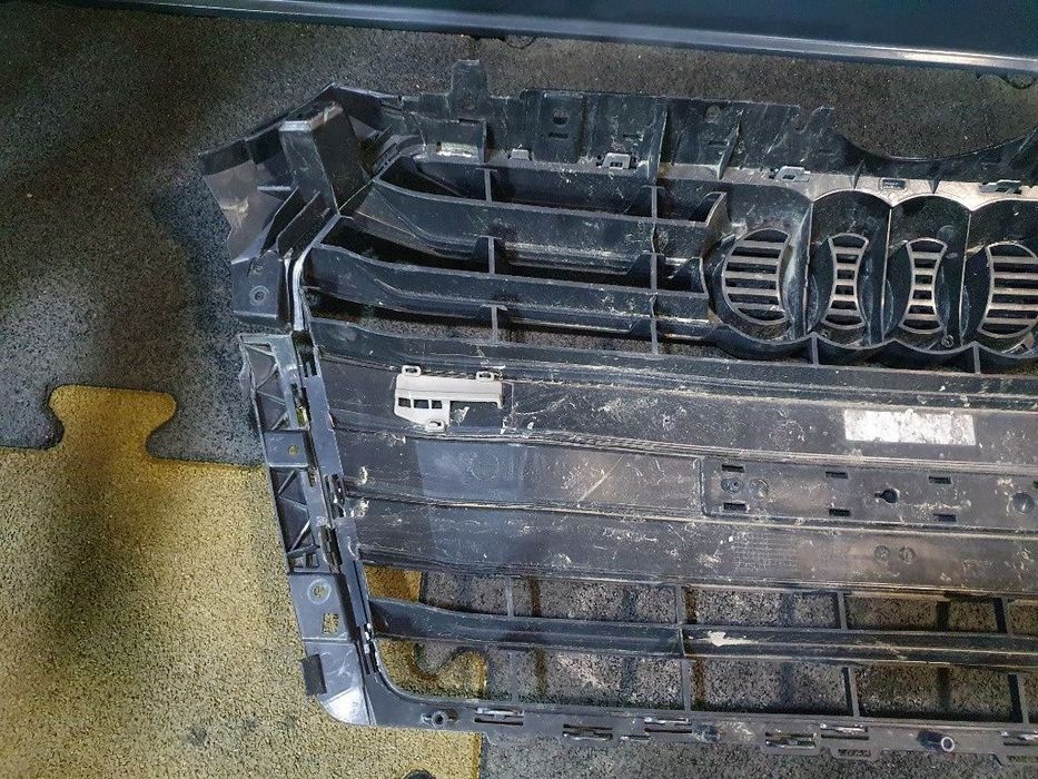 Grila radiator AUDI A4 V Avant 8W5, B9 2015 - >, Break