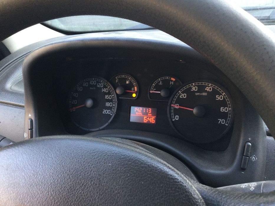 Vand Fiat Punto 1,2 diesel Multijet 2006 înmatriculat consum 4,5 /suta