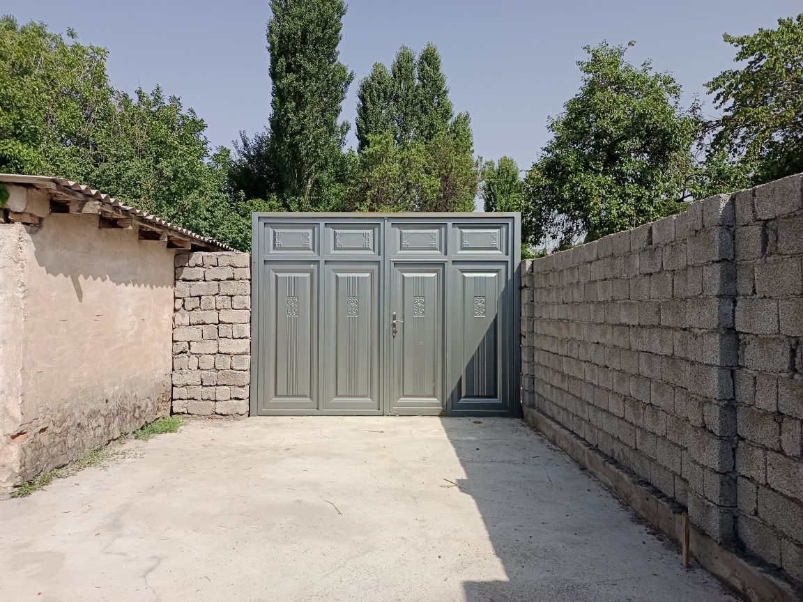 24500 у е. Бустанлык район. Меняю на авто