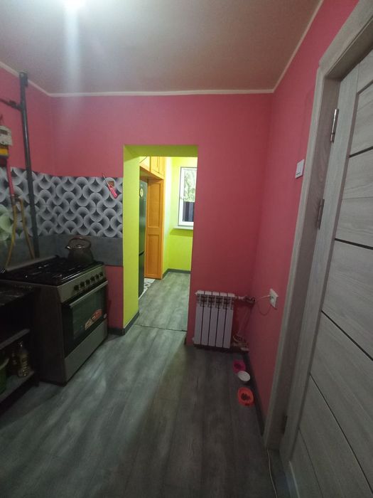 Срочно продается 2х^3х комнатная квартира на метро Чкалова