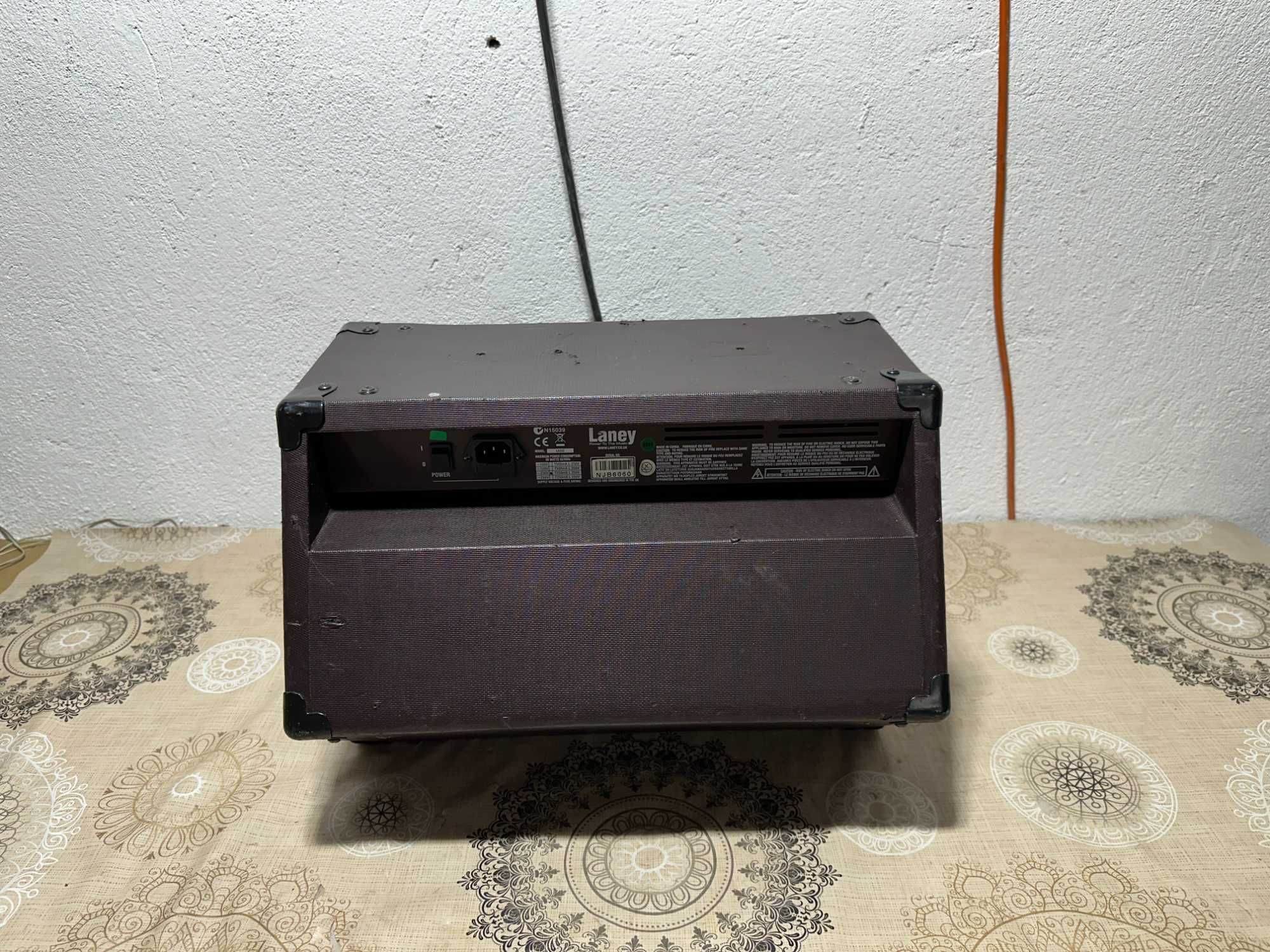 Кубе - Laney LA35C